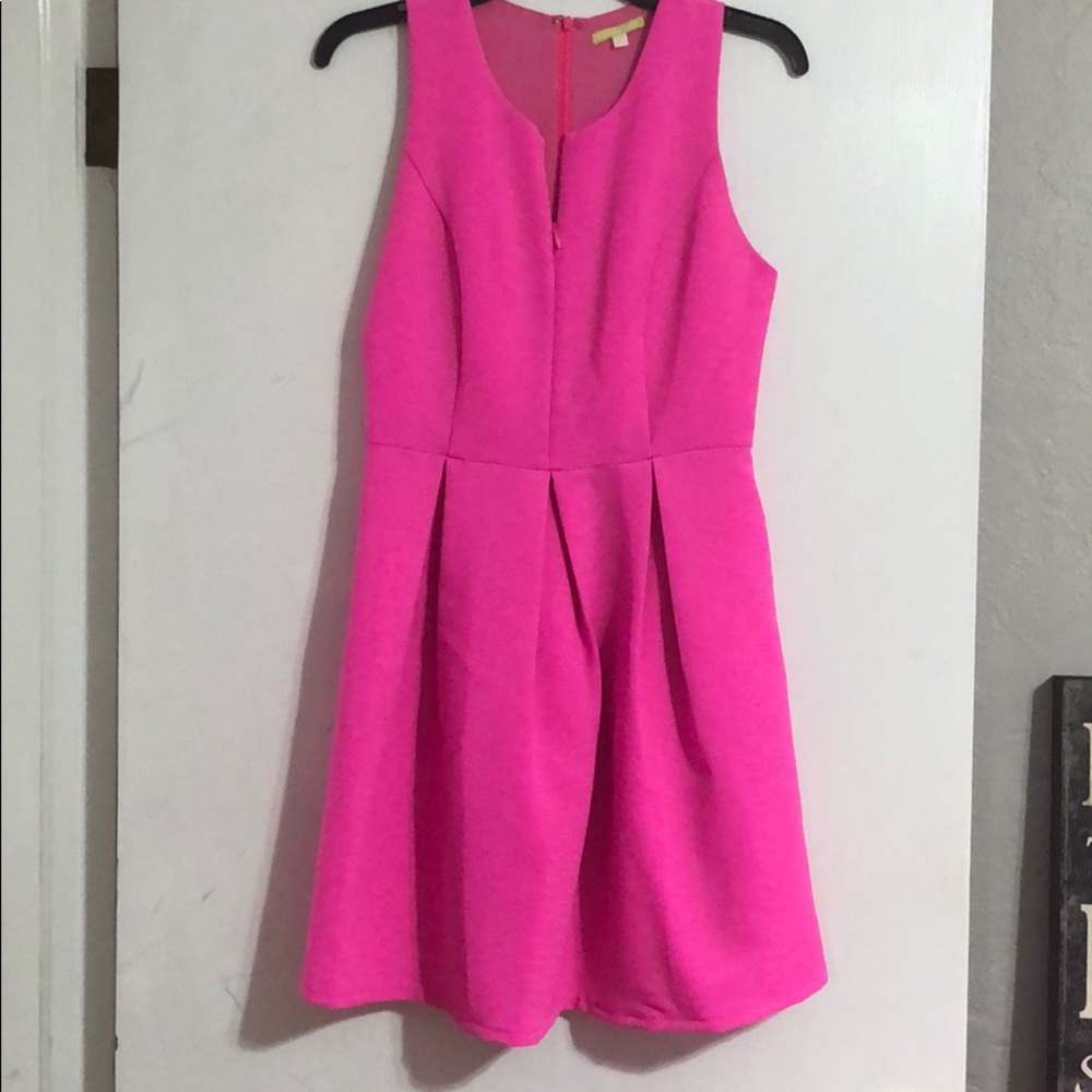 Beautiful pink Gianni Bini dress